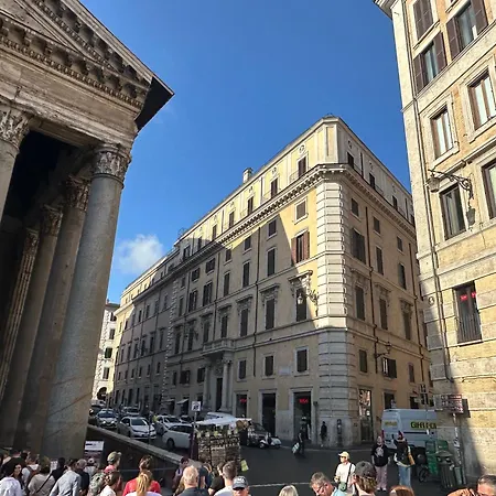 Aurea Luxury Pantheon View * Rom